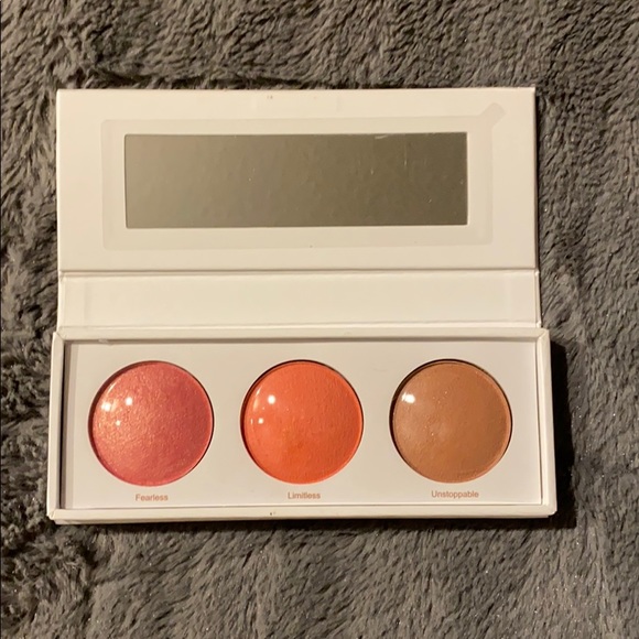 Realher blush kit - Picture 1 of 3